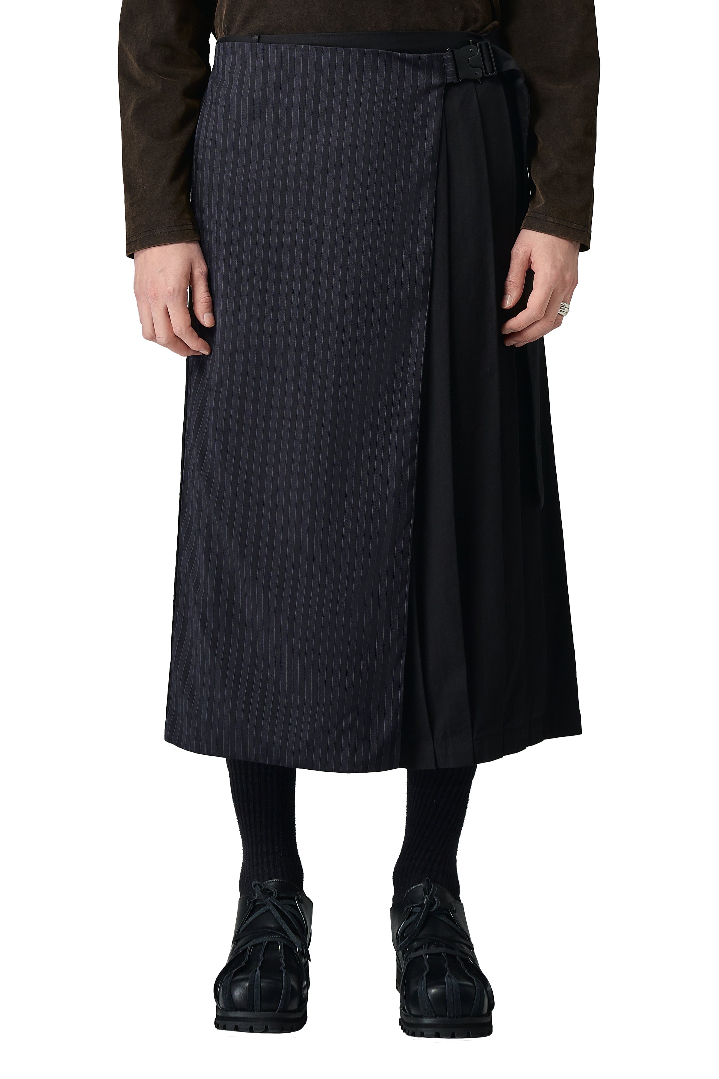 Asymmetric Wrap Pleated Half-Pant Shorts – 14SAINTDENIS